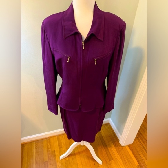 FY2 purple silk Vintage 2 pc suit, size M - Picture 1 of 5